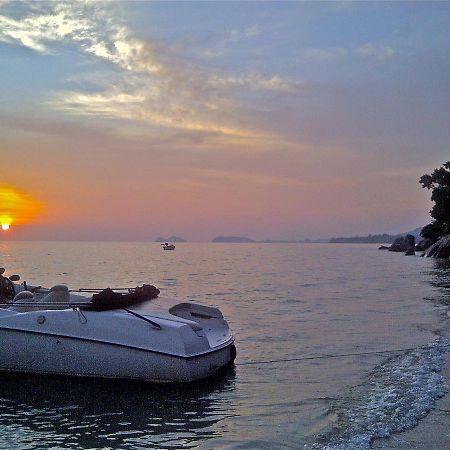 The Bay Resort & Restaurant Ko Pha Ngan Exterior photo